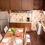 La Famillia Chania Center 아파트 *