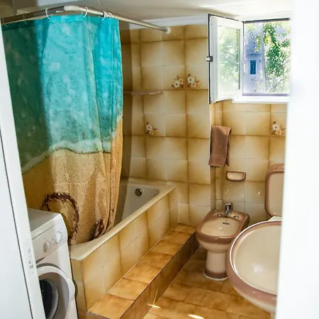 La Famillia Chania Center Apartman Hriszí Aktí Haniá